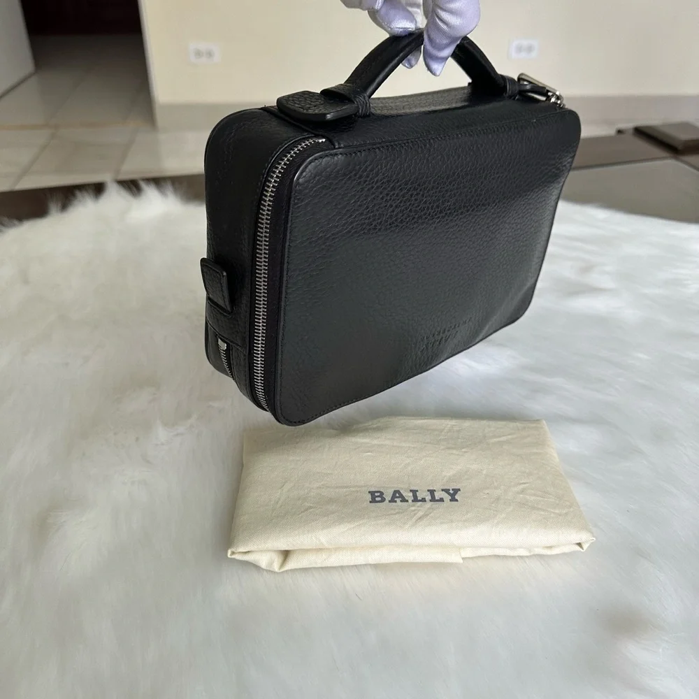 Auth Bally Clutch Organizer